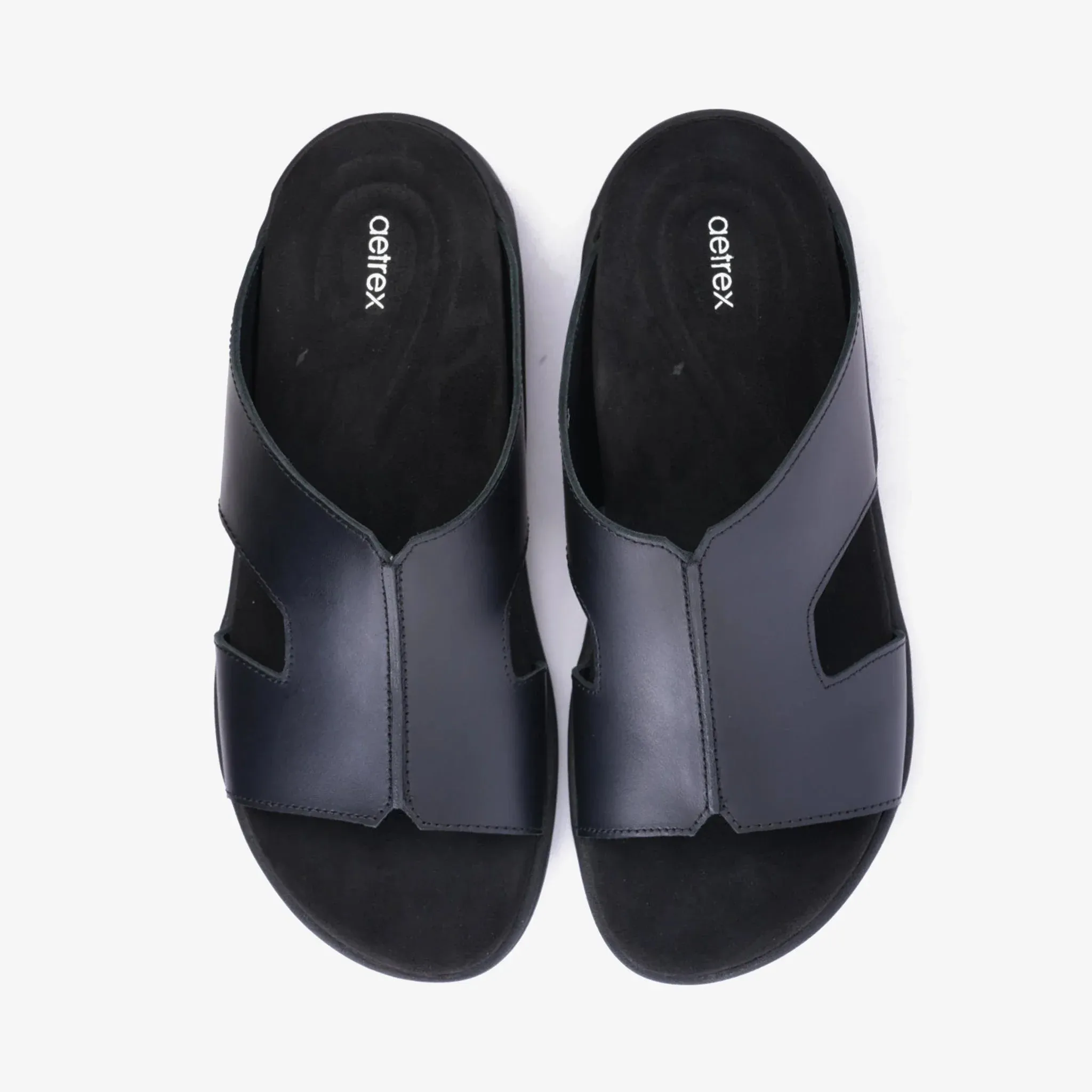 Aetrex classic sandals with a comfortable footbed Black