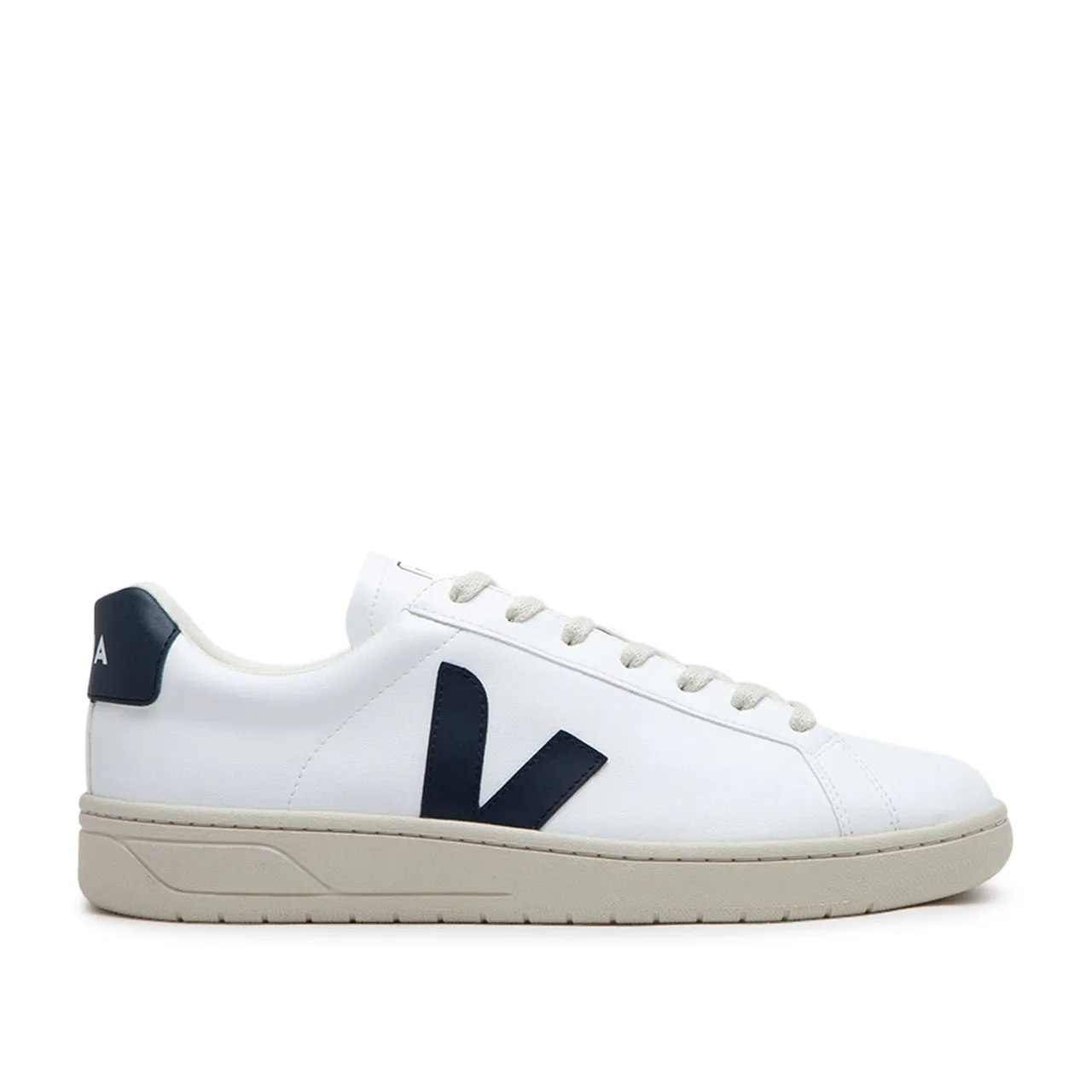 Veja URCA CWL (White / Navy)