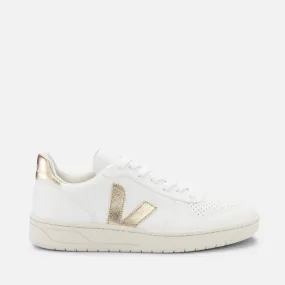 Veja V-10 Chrome-Free Leather Trainers - UK 2 | Coggles