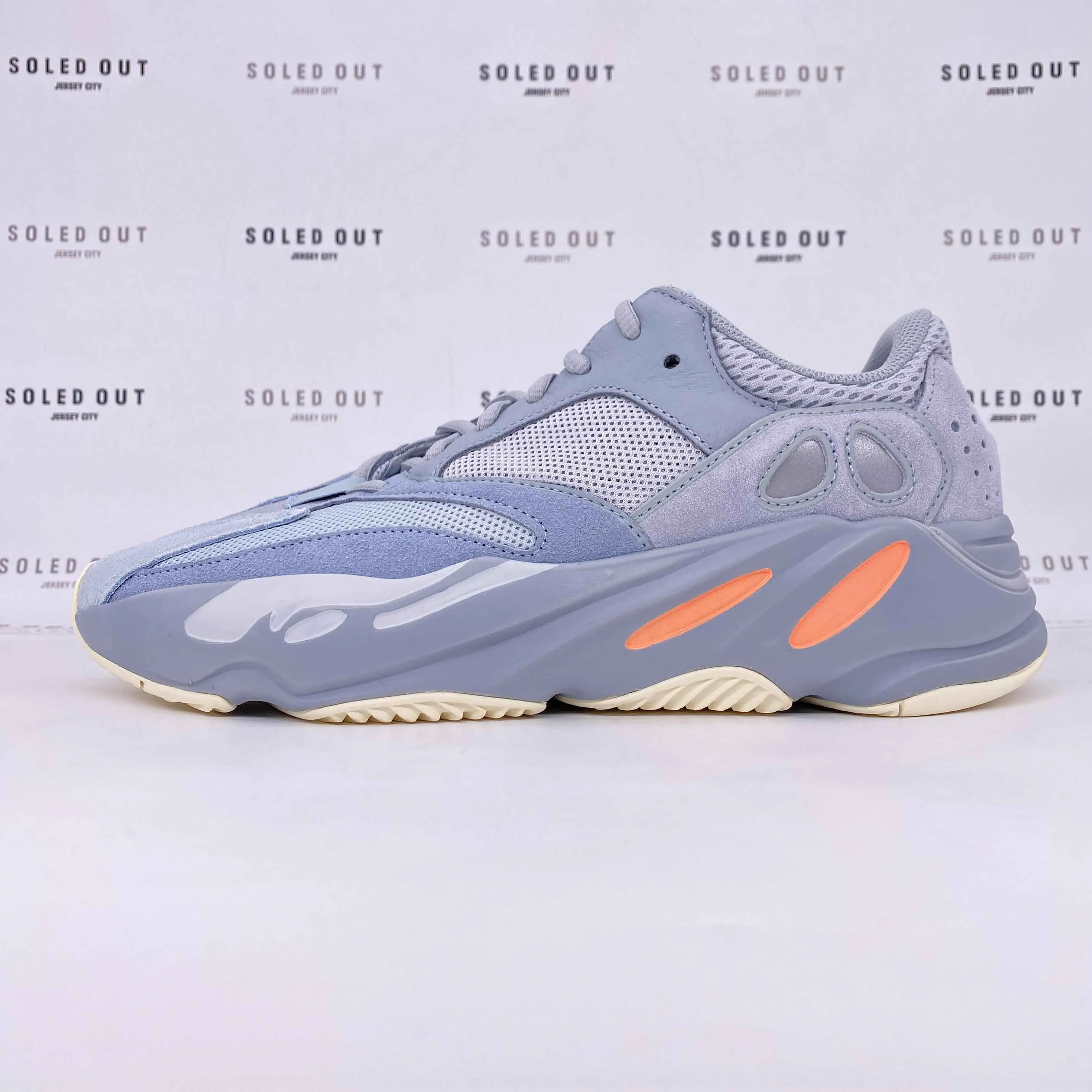 Yeezy 700 Inertia 2019 New (Cond) Size 8