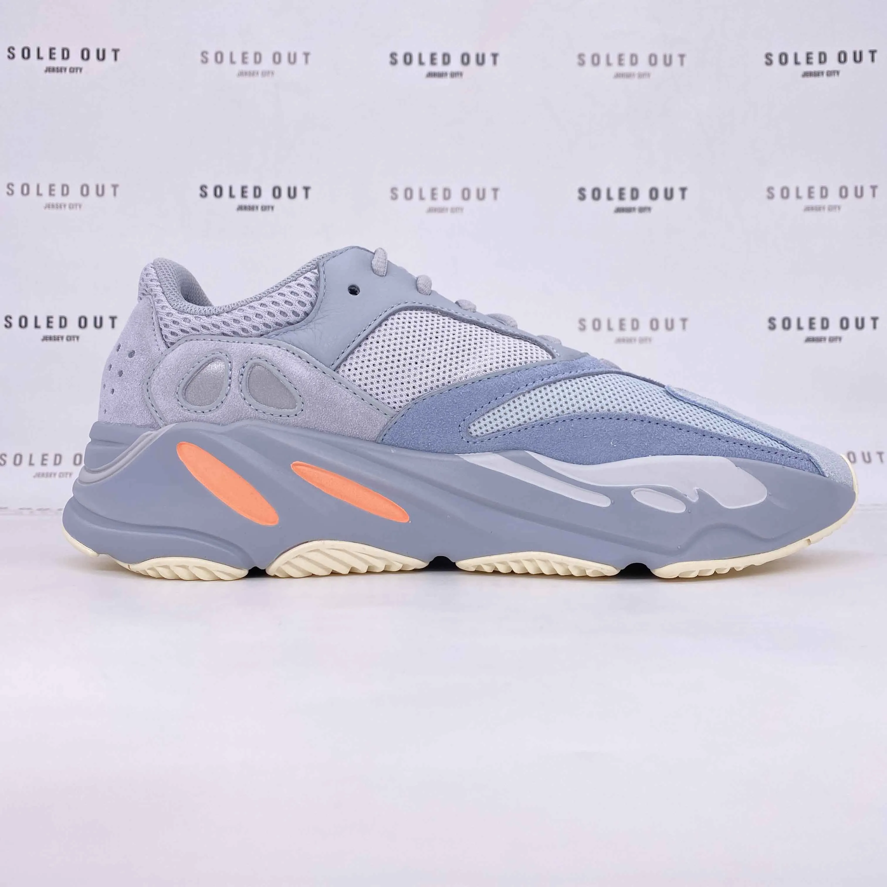 Yeezy 700 Inertia 2019 New (Cond) Size 8