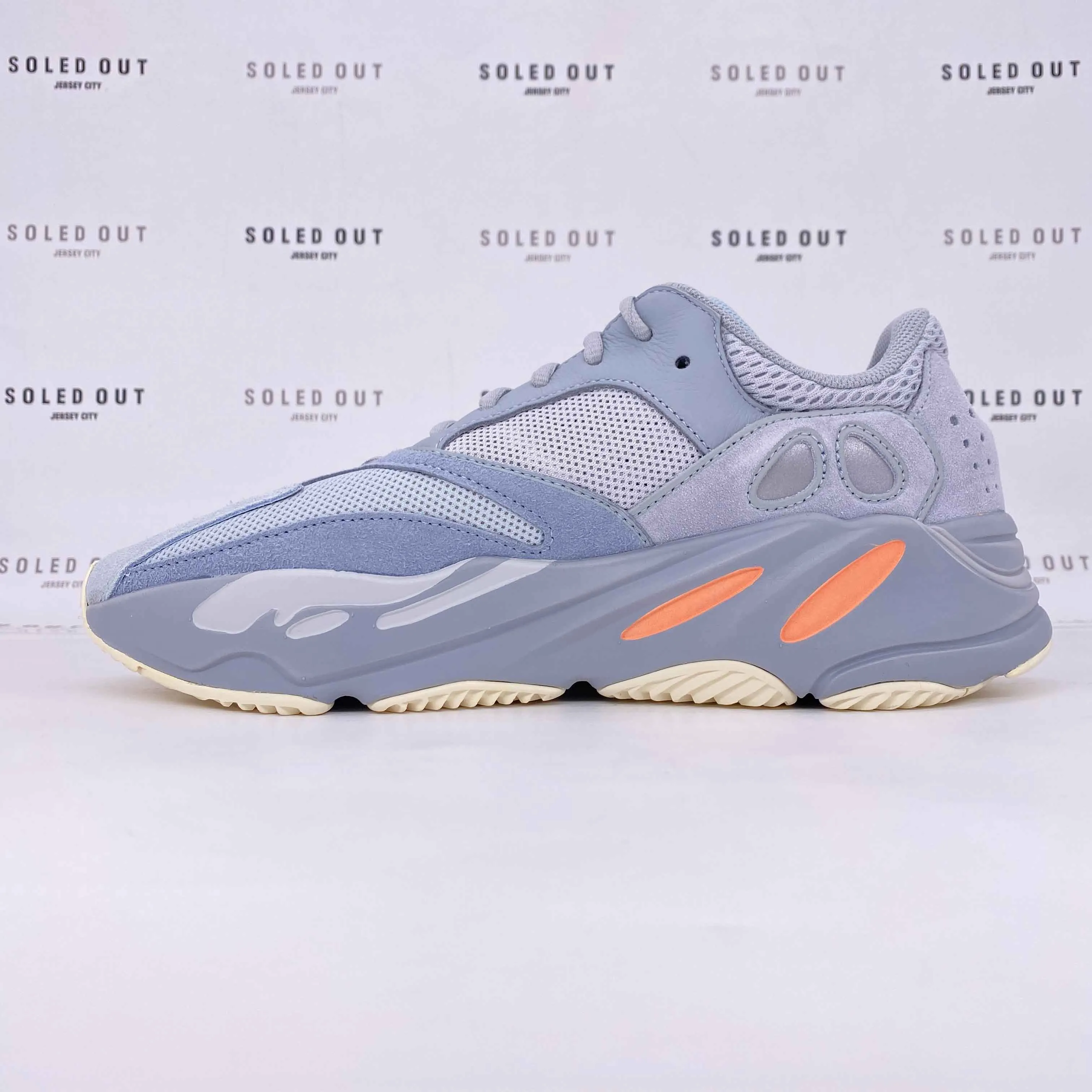 Yeezy 700 Inertia 2019 New (Cond) Size 8