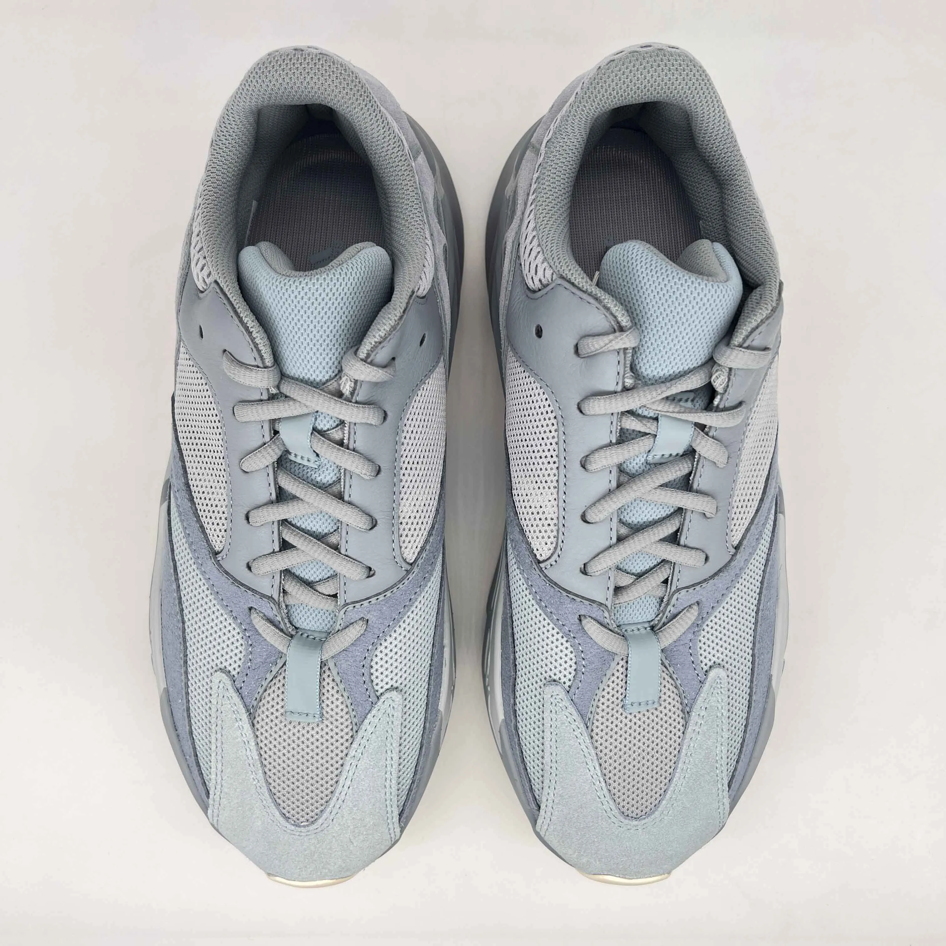 Yeezy 700 Inertia 2019 New (Cond) Size 8